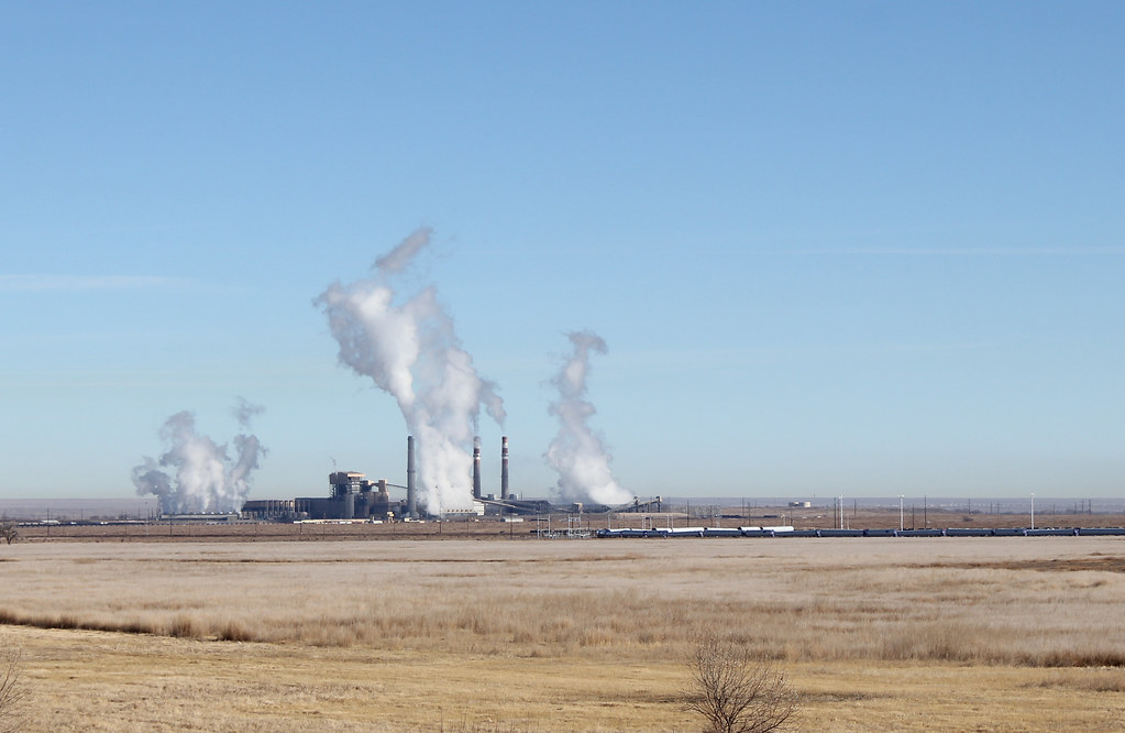 A Colorado power plant with a smokestack.
